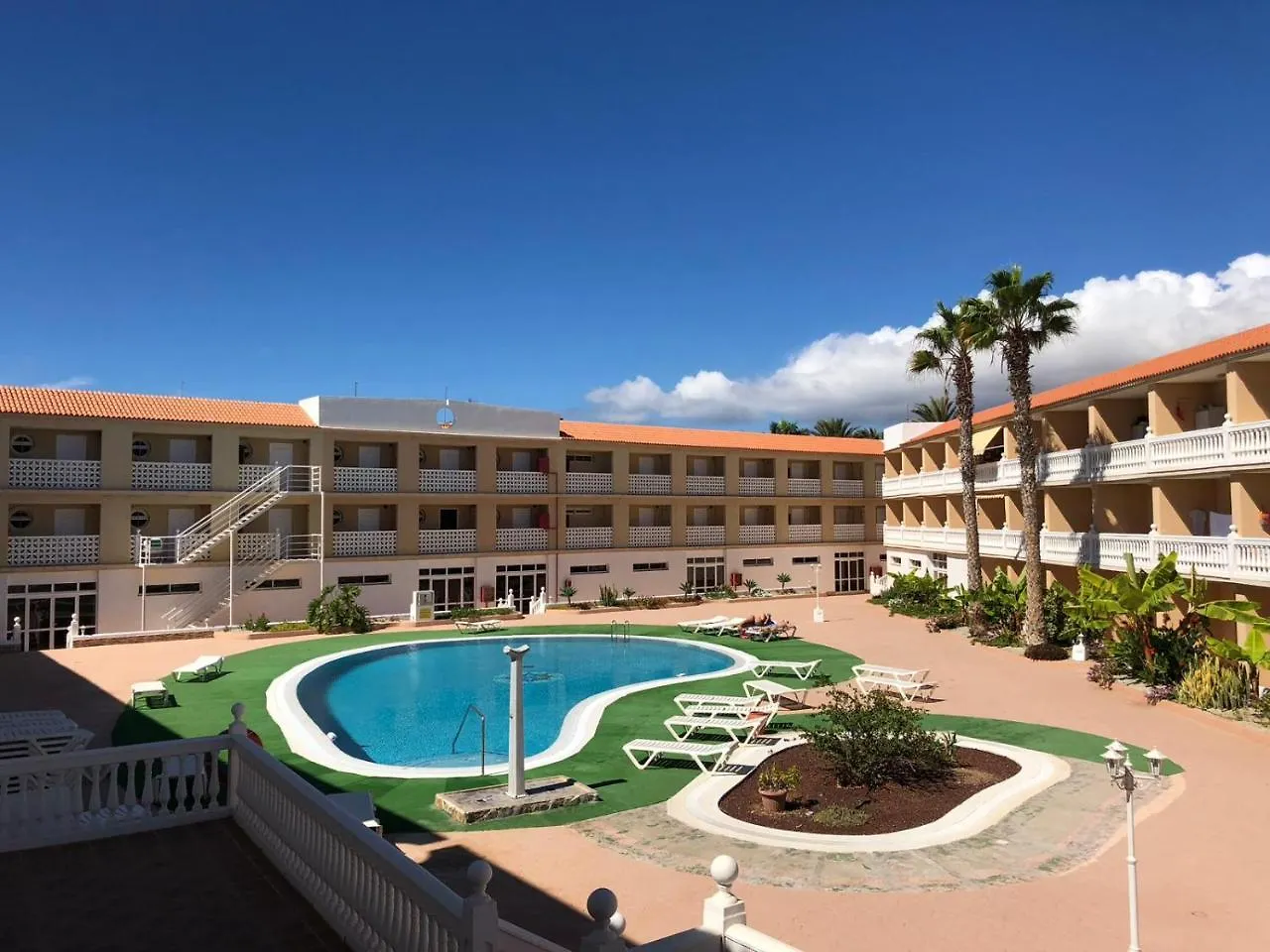 Aparthotel Apartamentos Parque Carolina Costa Del Silencio
