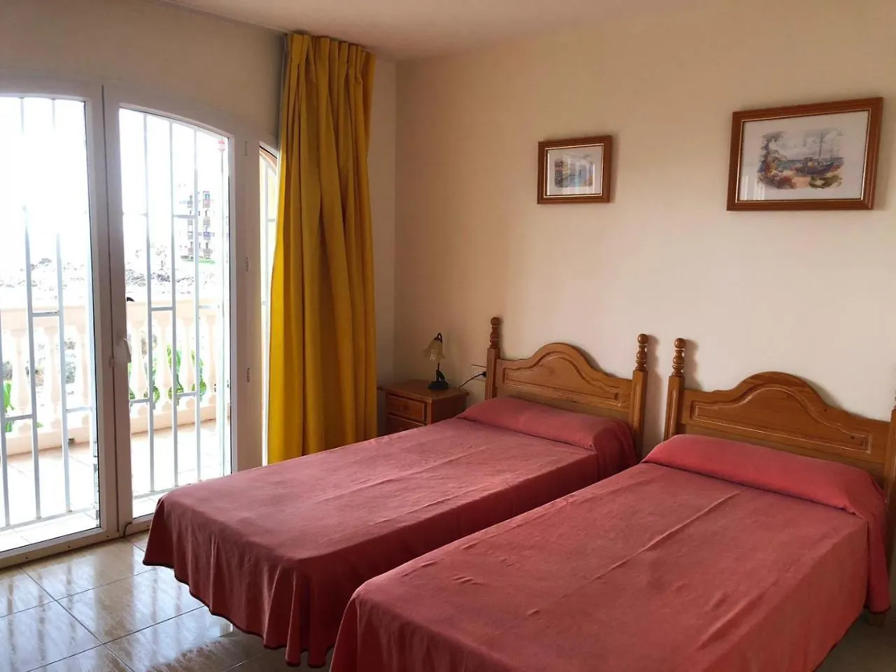 Apartamentos Parque Carolina Costa Del Silencio Aparthotel