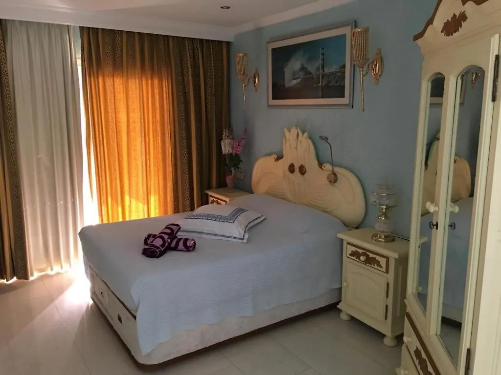 Apartamentos Parque Carolina Costa Del Silencio Spain